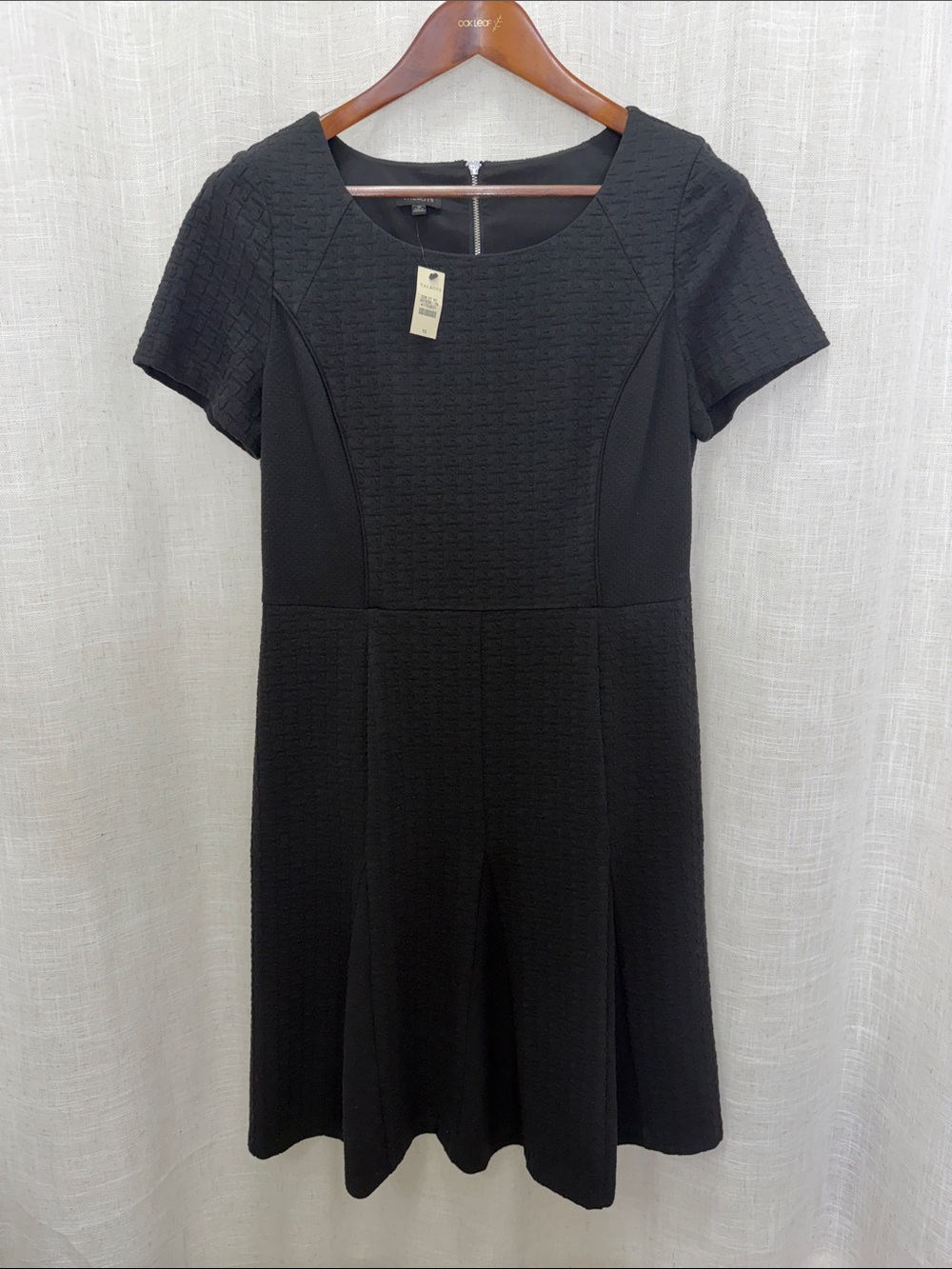 Talbots Classic Black Short Sleeve Fit-and-Flare Dress Size 10 Brand New W/Tags